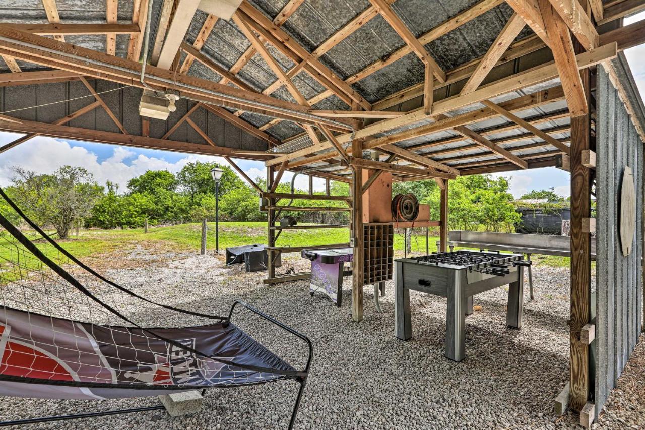 Authentic Clewiston Home With Outdoor Game Room Esterno foto
